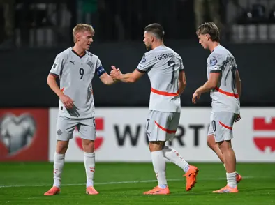 Mæta Úkraínu í Varsjá á sunnudag