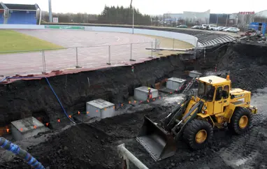 Aprílgabb:  Gervigras á nýjan Laugardalsvöll