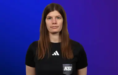 Bríet dæmir í Meistaradeild kvenna