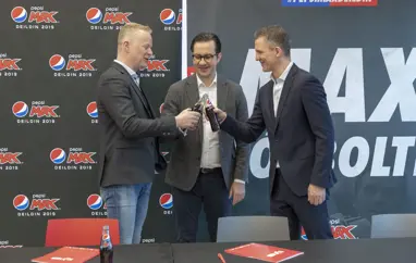 Pepsi-deildin verður Pepsi Max deildin