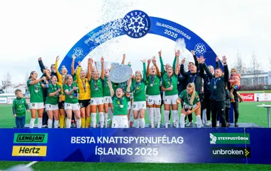 Íslandsmeistarar kvenna hylltir á Kópavogsvelli