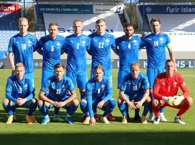 A karla - 0-1 tap gegn Englandi