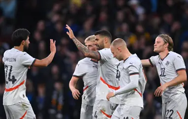 Mæta Norður-Írum í Belfast á þriðjudag