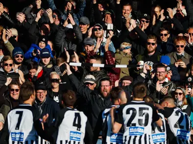 Fyrirframgreiðsla til félaga vegna sjónvarpssamninga