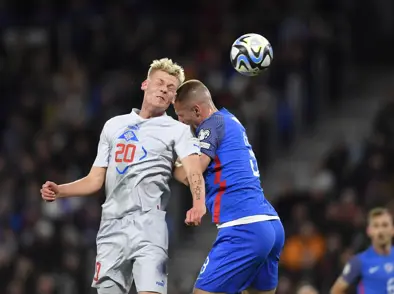 4-2 tap í Bratislava