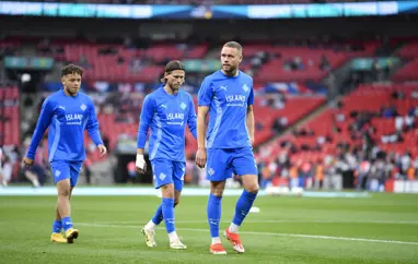 Holland á De Kuip á mánudag