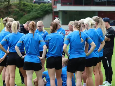 Fyrsti leikur U19 kvenna á EM, þriðjudaginn 18. júlí