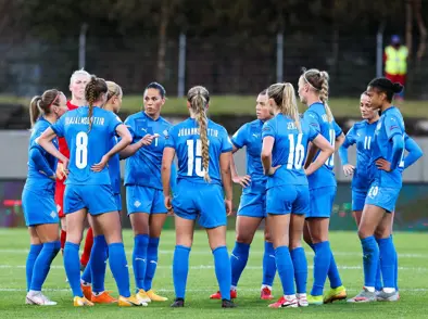 Heildarendurskoðun á knattspyrnu kvenna