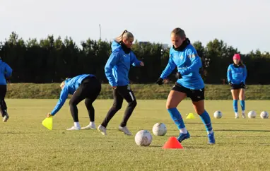 A kvenna hefur hafið æfingar