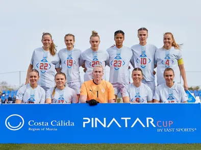 A kvenna mætir Wales á laugardag