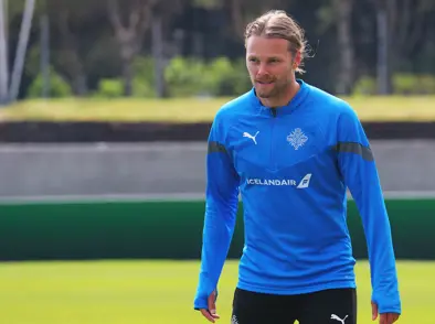 Mótsmiðasala opnar aftur á miðvikudag