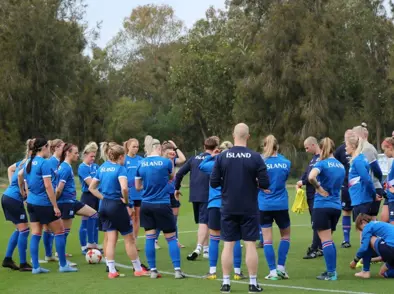 A kvenna - Byrjunarliðið gegn Kanada