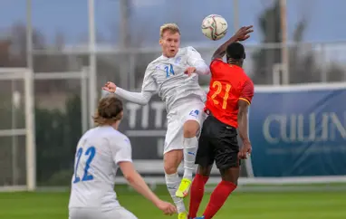 Leikið við Suður-Kóreu 11. nóvember