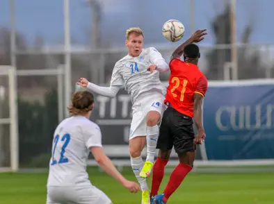 Leikið við Suður-Kóreu 11. nóvember