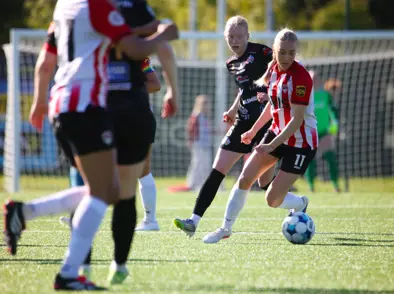 Besta Deild Kvenna 01