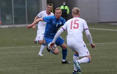 Eins marks íslenskur sigur í Þórshöfn