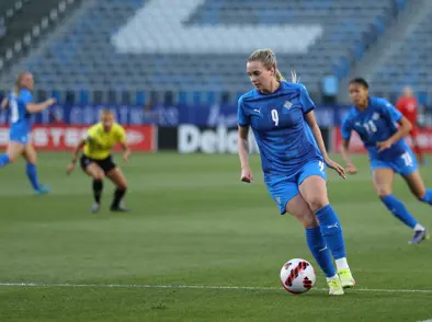 A kvenna - Ísland í 18. sæti á nýjum heimslista FIFA
