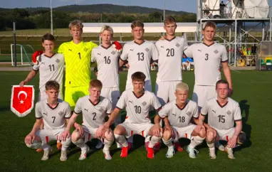 U17 karla sigurvegarar Telki Cup