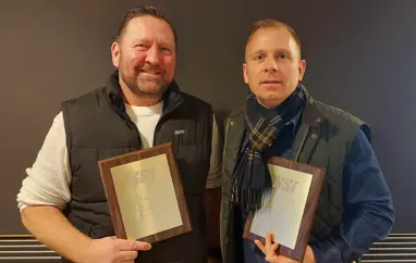 Tveir dómarar láta af störfum