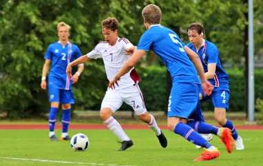 U18 karla:  Tveggja marka sigur á Lettum