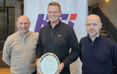 Hjörvar Hafliðason hlýtur Fjölmiðlaviðurkenningu KSÍ