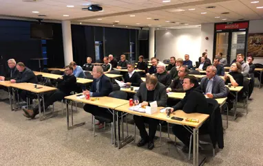 Vel sóttur vinnufundur með leyfisfulltrúum félaga (3)