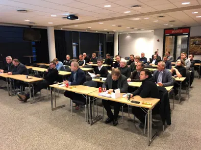 Vel sóttur vinnufundur með leyfisfulltrúum félaga (3)