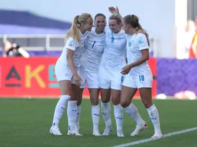 Sara Björk leggur landsliðsskónna á hilluna