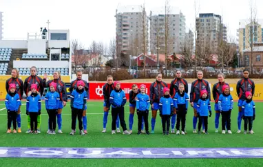 Lukkukrakkar á Ísland - Austurríki