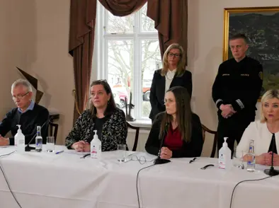 Samkomubann framlengt til 4. maí