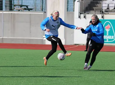 A kvenna mætir Póllandi á föstudag