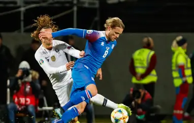 A karla - Ísland upp um eitt sæti á nýjum heimslista FIFA