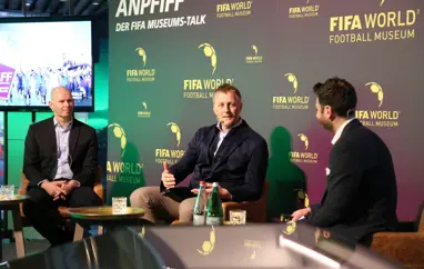 Heimir Hallgrímsson og Arnar Bill Gunarsson í heimsókn í FIFA safninu í Zurich