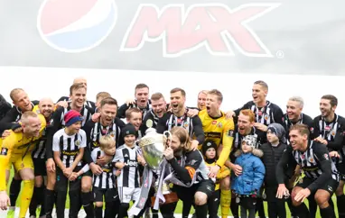 Sigurvegarar í deildum Íslandsmótsins