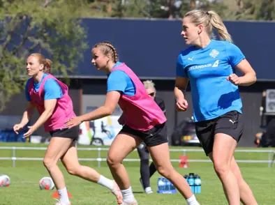 A landslið kvenna komið saman í Noregi