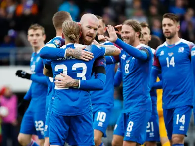 Afhending miða á leiki Íslands í október fyrir handhafa A og DE skírteina