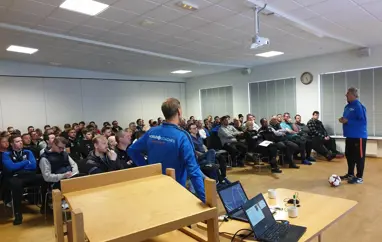 Námskeið haldið á dögunum í samstarfi við hollenska knattspyrnusambandið