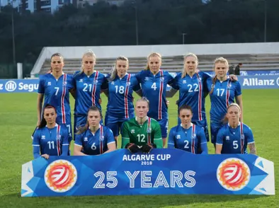 A kvenna - Hefðbundinn undirbúningur fyrir leikinn gegn Slóvenum (1)