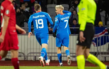 Leikið gegn Hollandi í Rotterdam í júní