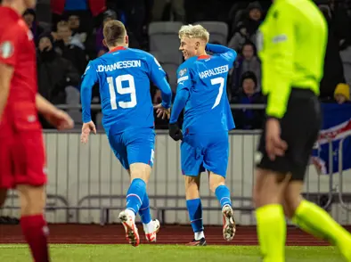 Leikið gegn Hollandi í Rotterdam í júní