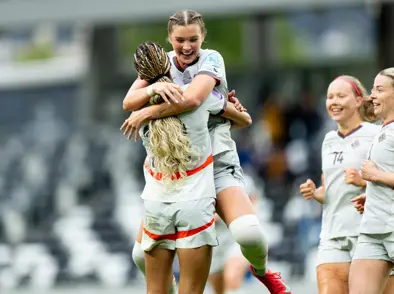 A kvenna niður um eitt sæti á heimslista FIFA (1)