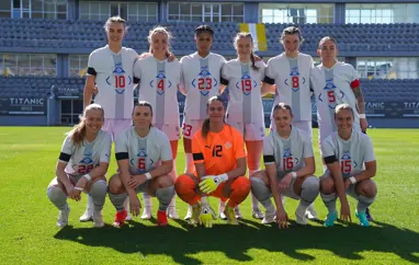 A kvenna - Ísland í 15. sæti á nýjum heimslista FIFA
