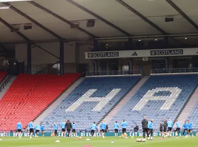 Mæta heimamönnum á Hampden á föstudagskvöld