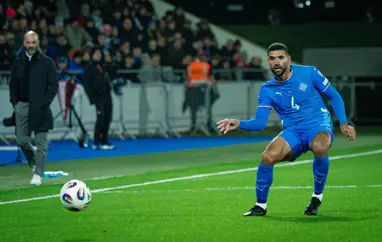 Mæta Aserbaísjan í Bakú