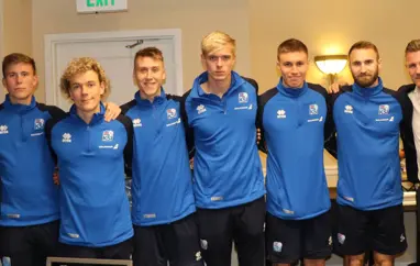 A karla - Sjö léku sinn fyrsta landsleik