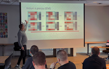 Vel heppnuð vinnustofa um knattspyrnu kvenna