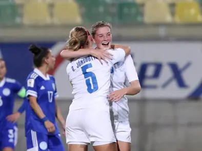 Fjögurra marka sigur í Larnaca