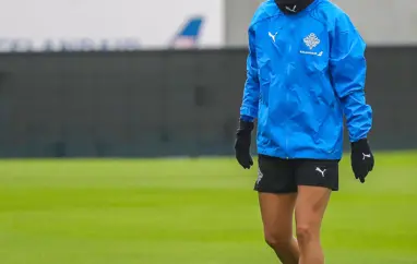 Sara Björk Gunnarsdóttir tilnefnd sem besti miðjumaður Evrópu