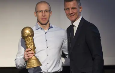 KR og Njarðvík hljóta Drago stytturnar - Stjarnan fær Kvennabikarinn