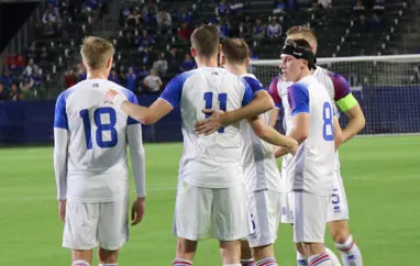 Eins marks sigur á El Salvador